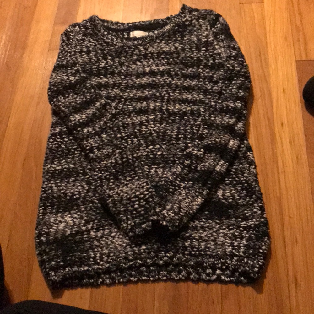 nwot long sleeve navy and cream sweater